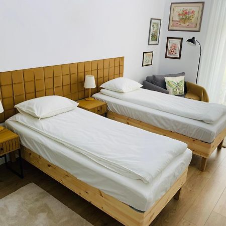 Margaret Boulevard Apartment - With Balcony Budapest Bagian luar foto